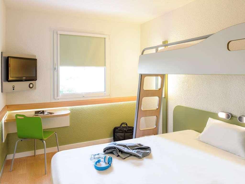 Ibis Budget Poitiers Nord Futuroscope Chasseneuil-du-Poitou Room photo