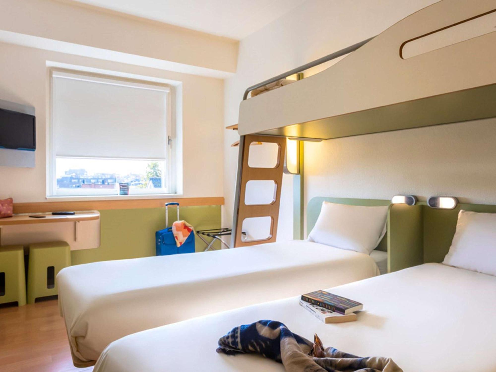 Ibis Budget Poitiers Nord Futuroscope Chasseneuil-du-Poitou Exterior photo