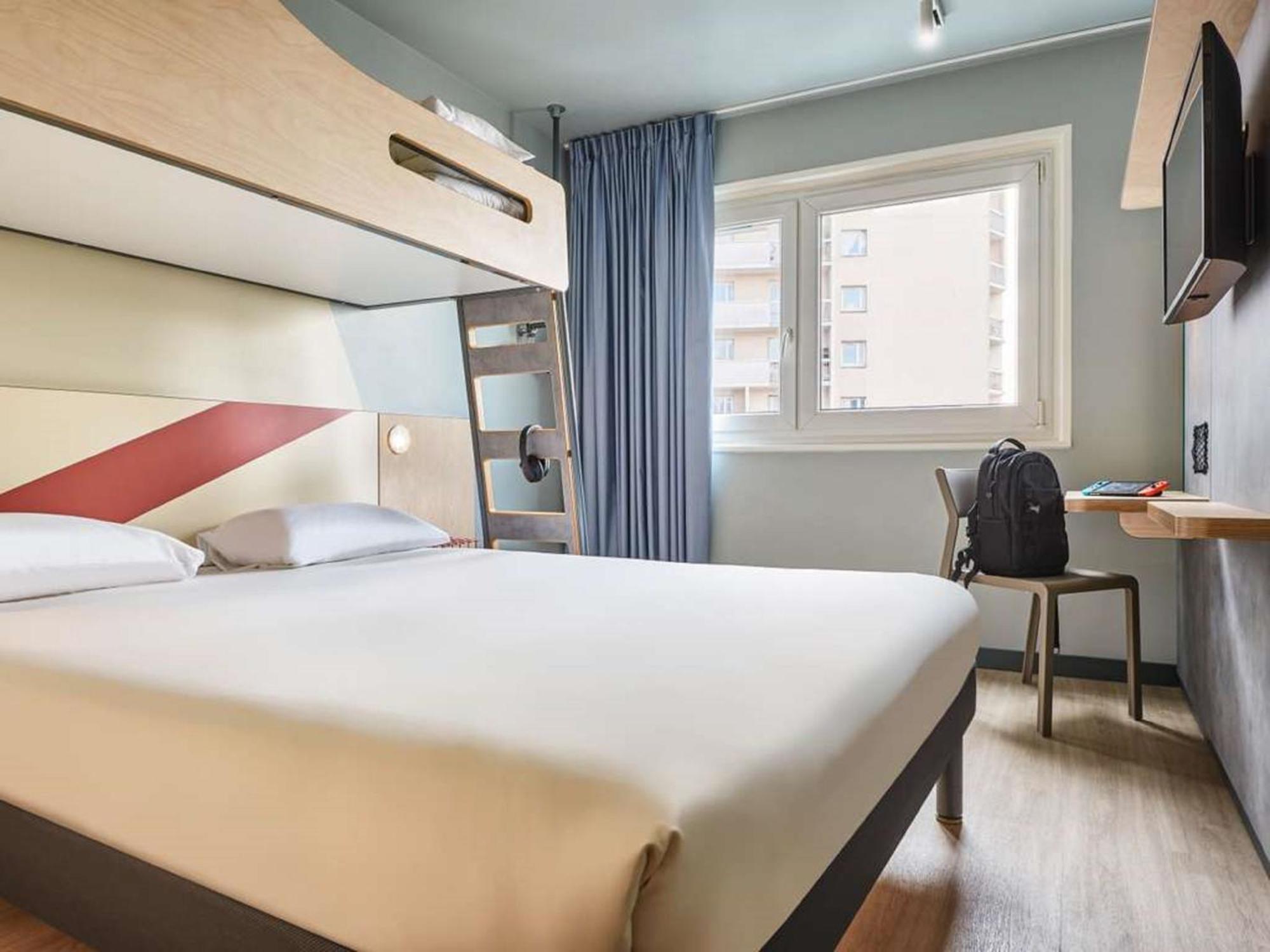 Ibis Budget Poitiers Nord Futuroscope Chasseneuil-du-Poitou Exterior photo